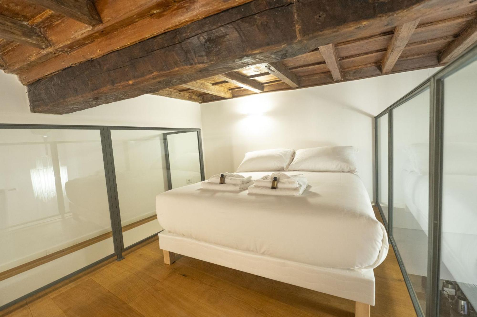 Lovely Nest With Balcony By The Spanish Steps Apartment
